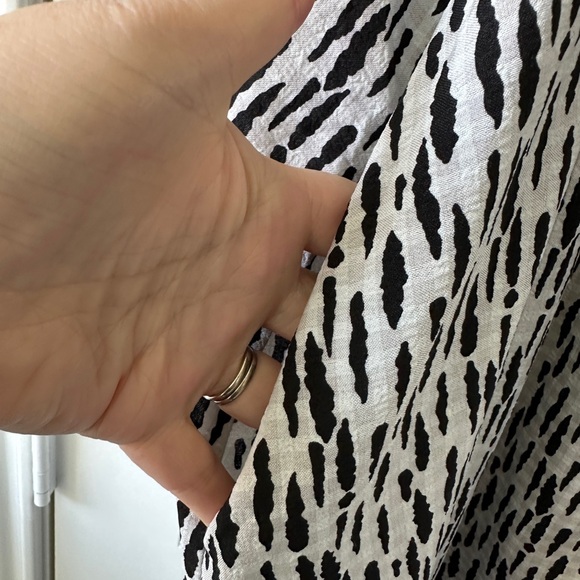 Impressions Black and White Patterned Dress - Picture 4 of 7